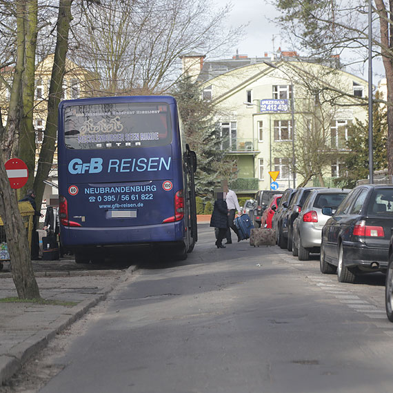 Ulica Kasprowicza jak pułapka - nie można się wycofać, przymusowy postój...