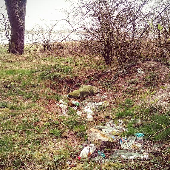 Spacer nad Mulnik - Czytelnik: Przechodzi wszelkie wyobrażenia co tzw. homo sapiens może zrobić z naturą