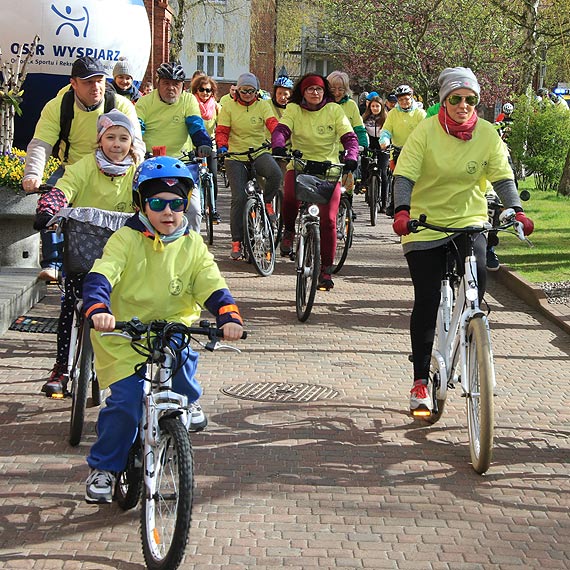 Rowerowy Plac Mickiewicza czyli masa krytyczna na starcie