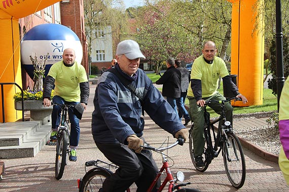 Rowerowy Plac Mickiewicza czyli masa krytyczna na starcie