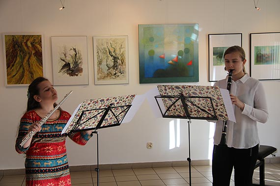 Galeria Art uczciła dziesięciolecie plenerów malarskich w Kamminke jubileuszową wystawą.