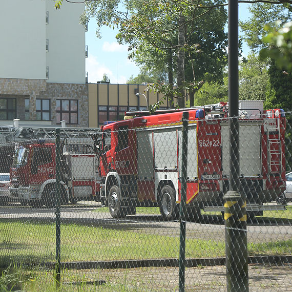 Ogień w hotelu przy Powstańców Śląskich. 1 osoba poszkodowana