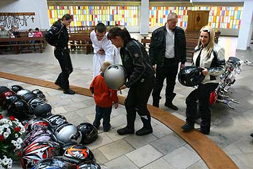 Motocykle z błogosławieństwem