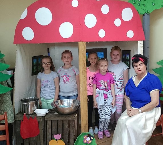 Seniorzy dzieciom
