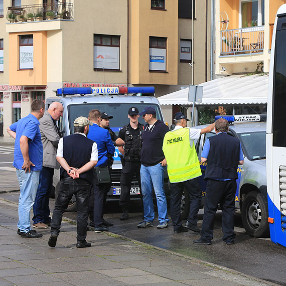 Prezydent Żmurkiewicz ostro o aferze autobusowej: Dzisiaj mam serdecznie dosyć współpracy z UBB!