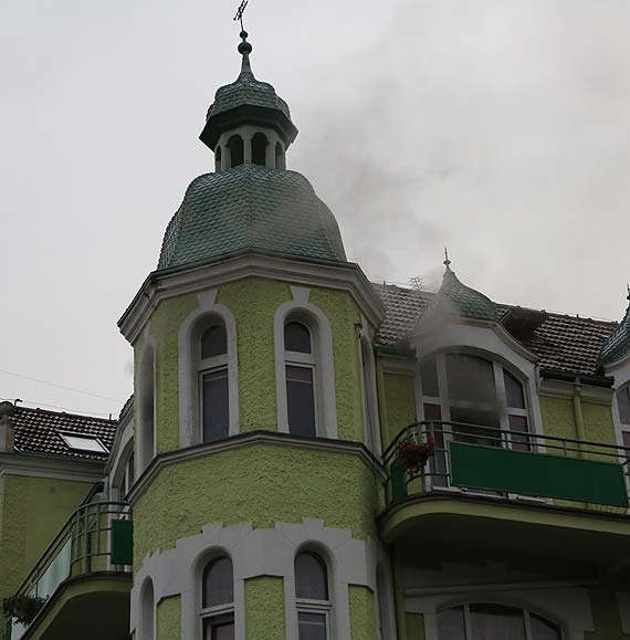 Pożar w ośrodku wypoczynkowo - rehabilitacyjnym „Jantar”. 2 osoby w szpitalu