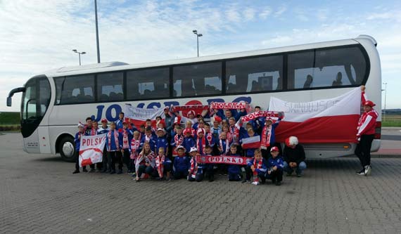 Młodzi piłkarze Floty Świnoujście będą kibicować naszym na meczu z Kazachstanem!