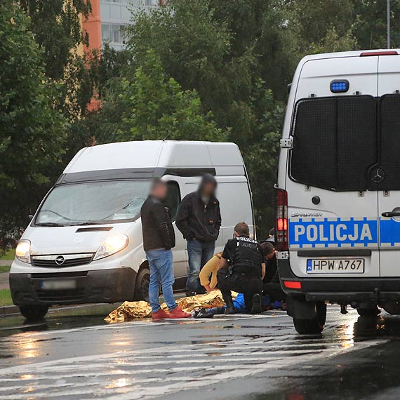 Mężczyzna potrącony na pasach. Groźny wypadek na ulicy 11 Listopada
