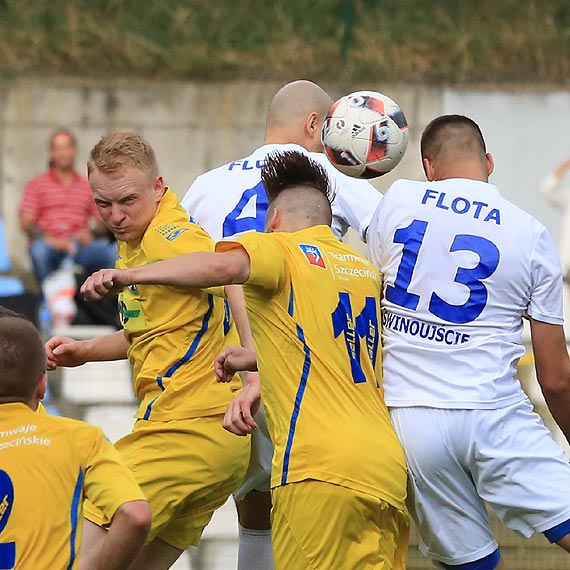 Rutyna przegrała z młodością. Flota - Stal Szczecin 1-3 (0-2)