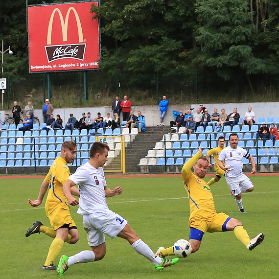 Rutyna przegrała z młodością. Flota - Stal Szczecin 1-3 (0-2)