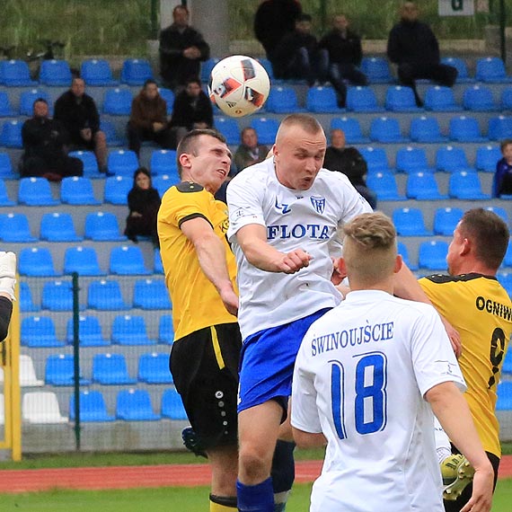 Wygrana 4-1, ale z wielkim mozołem. Flota - Ogniwo Babinek 4-1 (0-1)
