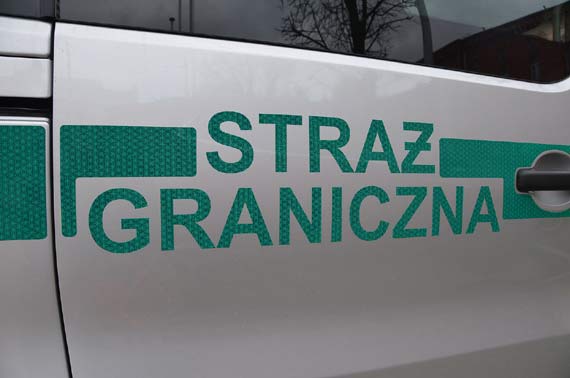 Prosto z promu trafi do aresztu! 41- latek by poszukiwany za oszustwo