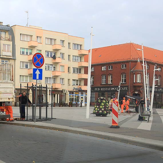 Na zimę Plac Wolności bez wystawy