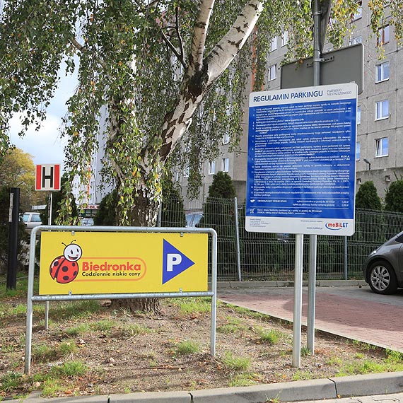 Uwaga kierowcy! Na parkingu Biedronki pojawił się parkometr! Nasza mieszkanka dostała wezwanie do zapłaty wysokości 80 złotych