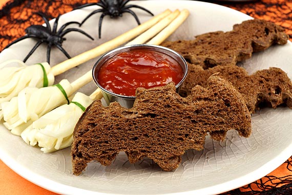 Halloween w lunchboxie - pomysły na strasznie pyszne przekąski
