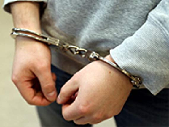 winoujski policjant w czasie wolnym od suby zatrzyma poszukiwanego