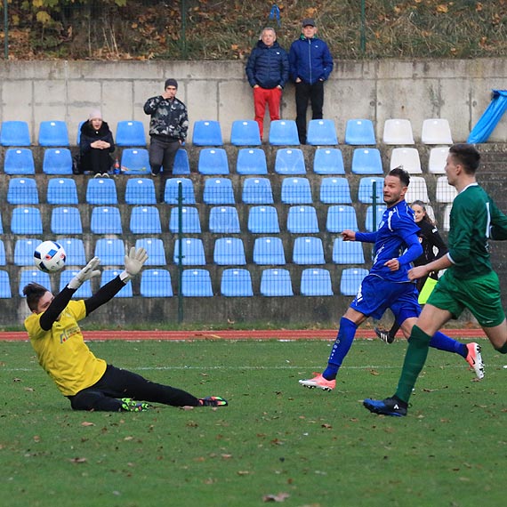 Staniszewski jak piła tarczowa. Flota - Dąb Dębno 5-2 (2-1)