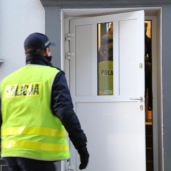 Woda wdara si do budynku Komendy Miejskiej Policji!