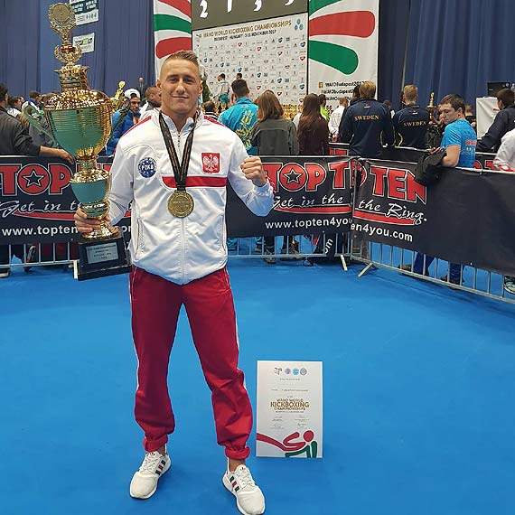 winoujcianin - Mateusz Niejewski Mistrzem wiata w Kickboxingu!