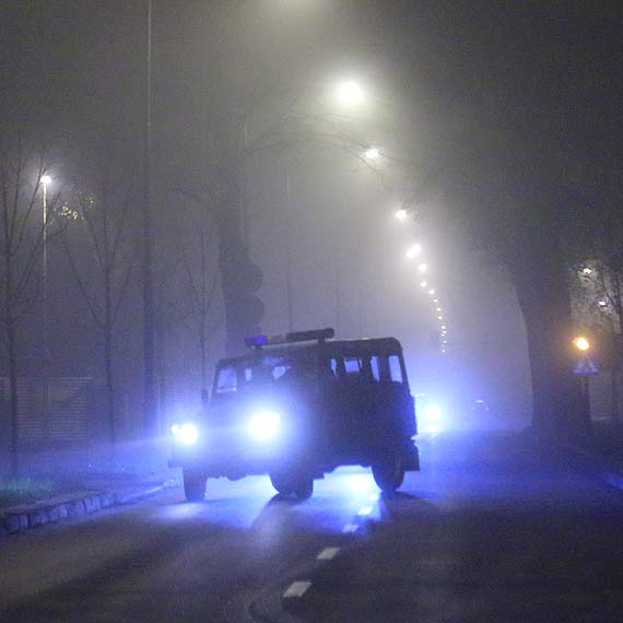 Funkcjonariusz stray granicznej odda kilka strzaw w kierunku odjedajcej Tesli! Przeczytaj, co mwi mieszkacy, ktrzy widzieli cae zajcie!