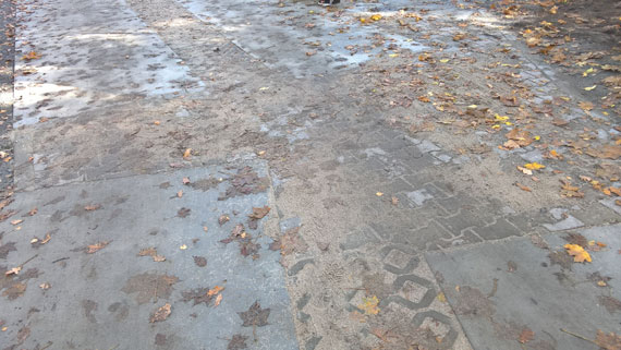 Czytelnik: Kto odebra tak fuszerk? - Ulica przypomina krzywy szlak  
