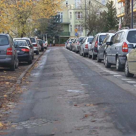 Ulica Kasprowicza jeszcze poczeka na now nawierzchni