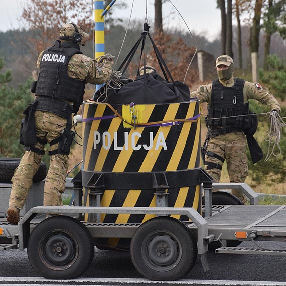 Zamach na cystern przewoc gaz LNG ze winoujcia! Zobacz film!