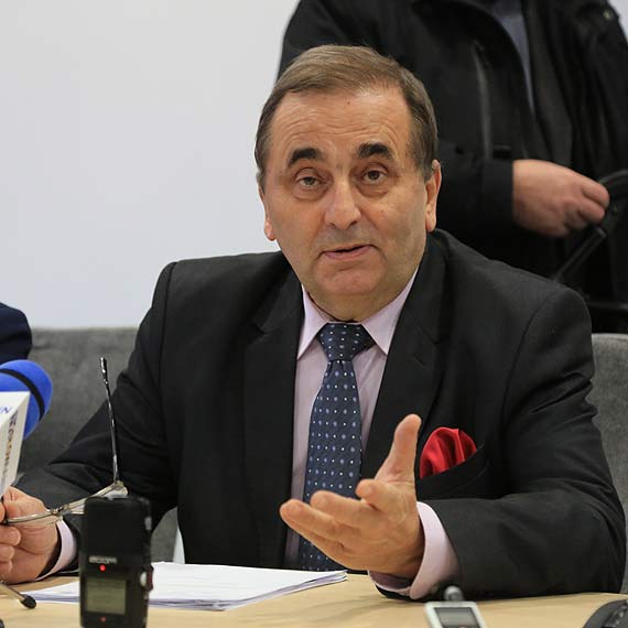 Udzieli wywiadu „Gazecie Wyborczej”, a teraz musi si tumaczy. Prezydent murkiewicz na temat tunelu: Wiemy, e 20 metrw pod ziemi jest grunt, ktry nadaje si do wiercenia