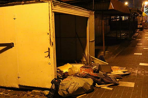 Czytelnik: Czy poza sezonem nie naley pitnowa takiego baaganu w centrum kurortu!?