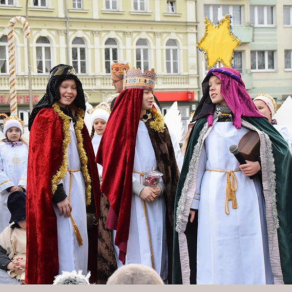 Orszak Trzech Krli zawadn winoujciem. Zobacz film!