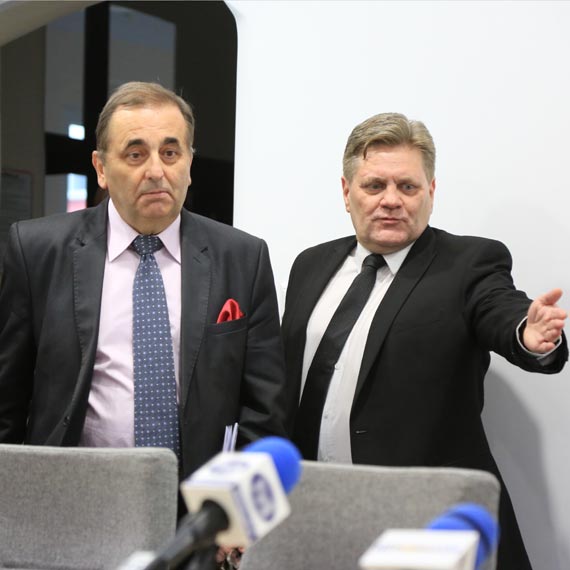 Janusz murkiewicz ujawni, e wystartuje w wyborach 