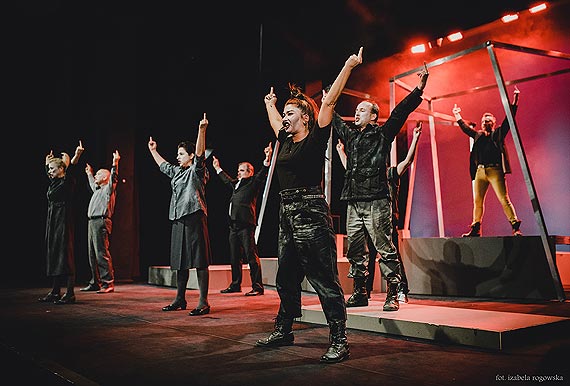 Przyjdź na darmowy spektakl w wykonaniu aktorów z Bałtyckiego Teatru Dramatycznego z Koszalina!