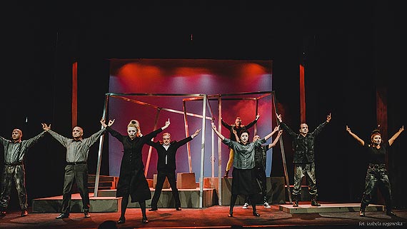Przyjdź na darmowy spektakl w wykonaniu aktorów z Bałtyckiego Teatru Dramatycznego z Koszalina!
