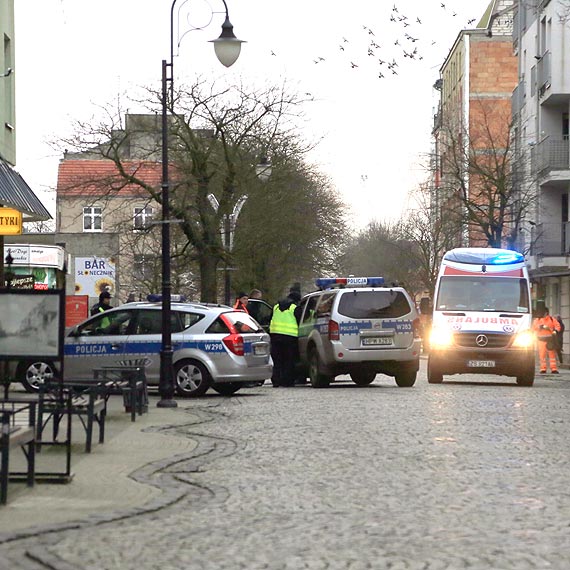 Szaleńcza ucieczka kierowcy matiza przed policją! 22- latek o mały włos nie rozjechał 3 - osobowej rodziny z dzieckiem!