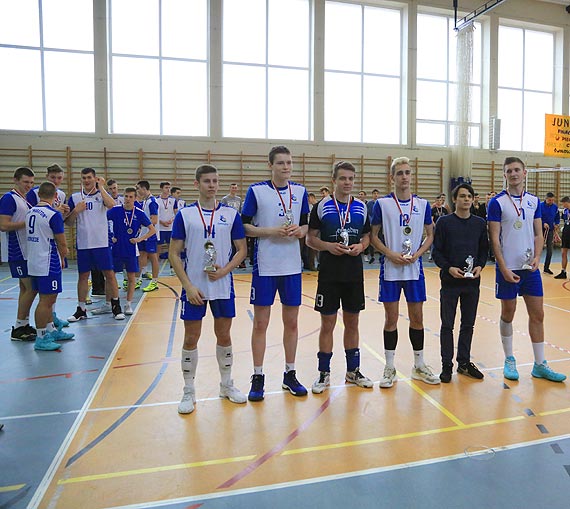 Siatkarska druyna juniorw MMKS ,,Maraton-Espadon” winoujcie najlepsza w wojewdztwie!