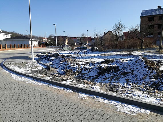 Trwająca od września przebudowa ulicy Jana Pawła II utknęła w martwym punkcie? Czytelnik: Od dwóch miesięcy na ulicy nie dzieje się nic
