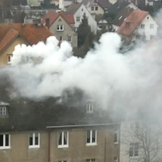 Smog w samo poudnie. Zobacz film!