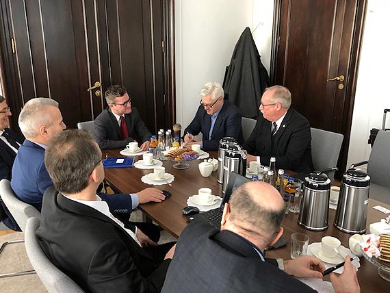 Owocne spotkanie wadz portu w Ystad z polskim Ministerstwem Gospodarki Morskiej