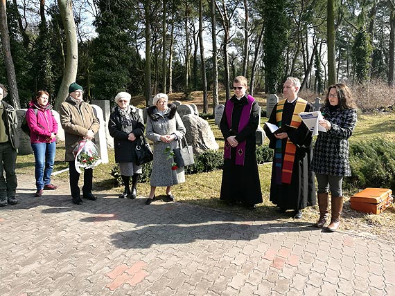 Dziś 73 rocznica bombardowania Świnoujścia. Uroczystości rozpoczęły się już wczoraj na świnoujskim cmentarzu