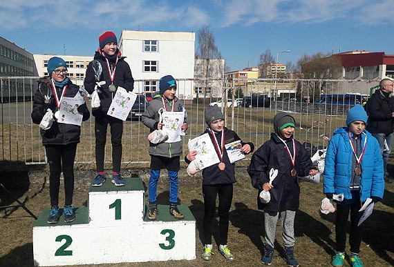 Złote medale najmłodszych lekkoatletów "Maratonu"