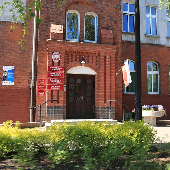winoujski magistrat zatrudnia prawie 300 osb! 