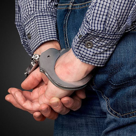 Policjanci bdc po subie zatrzymali zodzieja