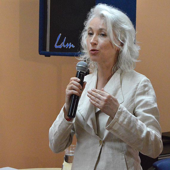 Manuela Gretkowska ostro o penisach, mczyznach i onierzach wykltych w Miejskiej Bibliotece Publicznej