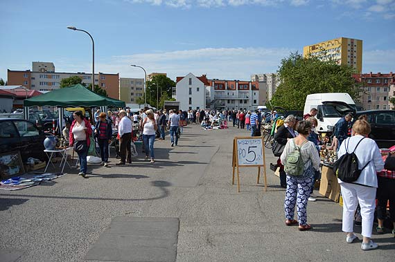 Pchli targ powali rynek na kolana