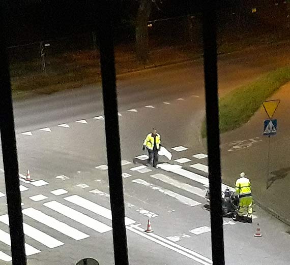 Nocne malowanie spdza sen z powiek mieszkacom. Zobacz film!