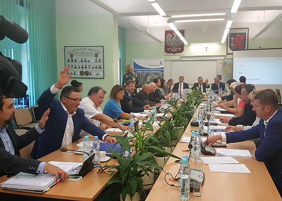 Prezydent z absolutorium za ubiegy rok. Radni poparli Janusza murkiewicza