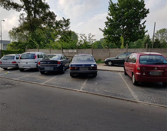 W rejonie ulicy Lutyckiej parkuj wojskowi, ktrzy nie maj przepustek na teren jednostki?