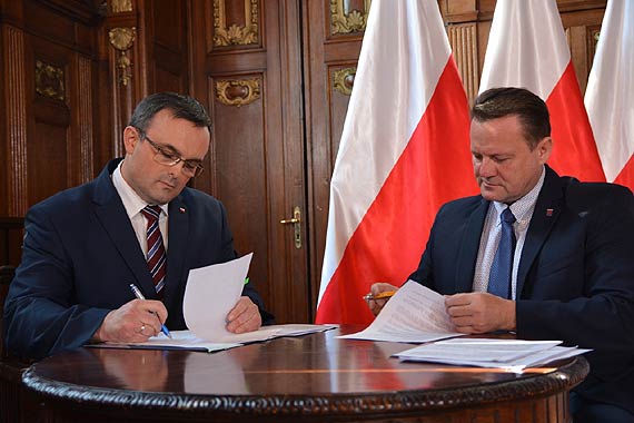 S pienidze na nowe miejsca w obku