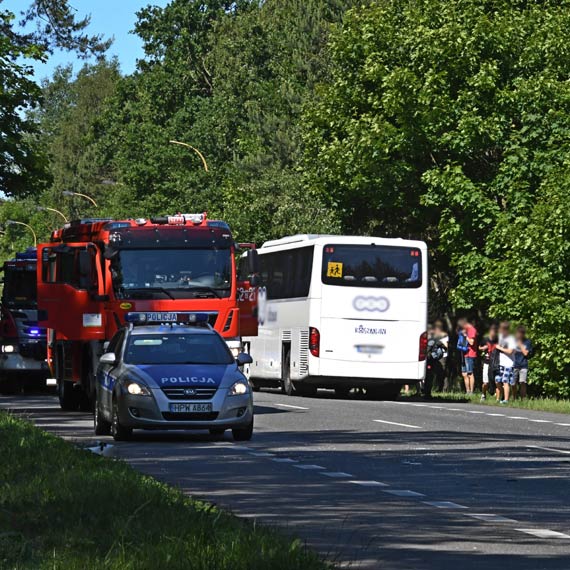 Samochd osobowy zderzy si z autokarem