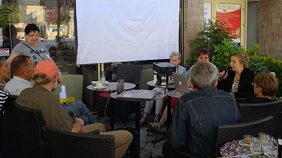 „Misja polityczna we współczesnej Polsce” - publiczna debata odbyła się na Placu Wolności